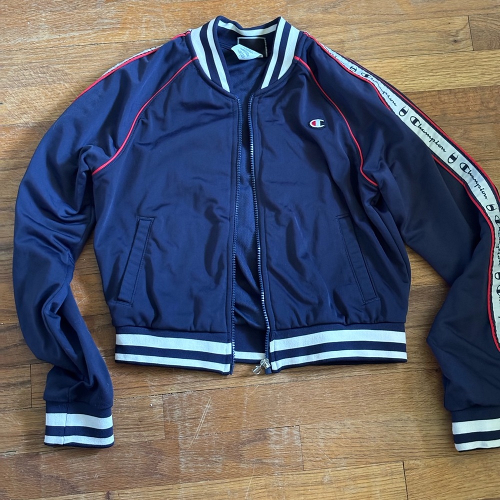 cropped champion jacket! size small. so cute, i just have a long torso